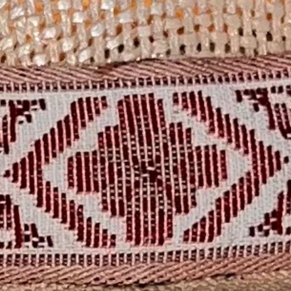 H18 Hat Gallero Style in Cream Color with Feather Medium - Picture 8 of 11